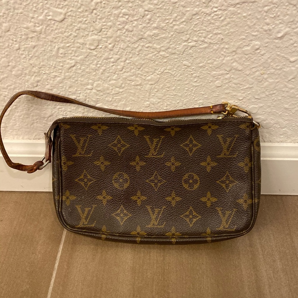 Louis Vuitton Monogram Pouchette Accessories
